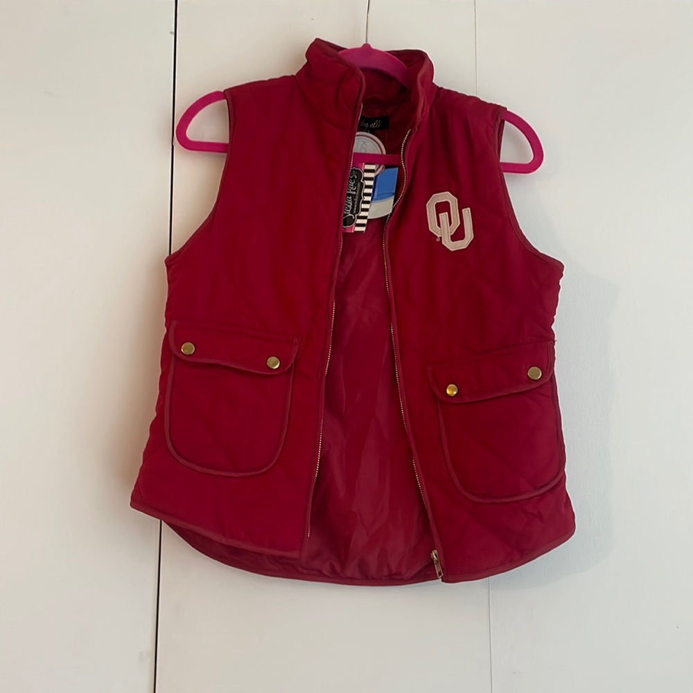 NWT  OU Sooners Vest with gold details Game day vest